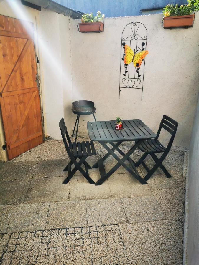 Studio très agréable totalement indépendant dans maison avec cour sans vis à vis Vila Vittel Exterior foto
